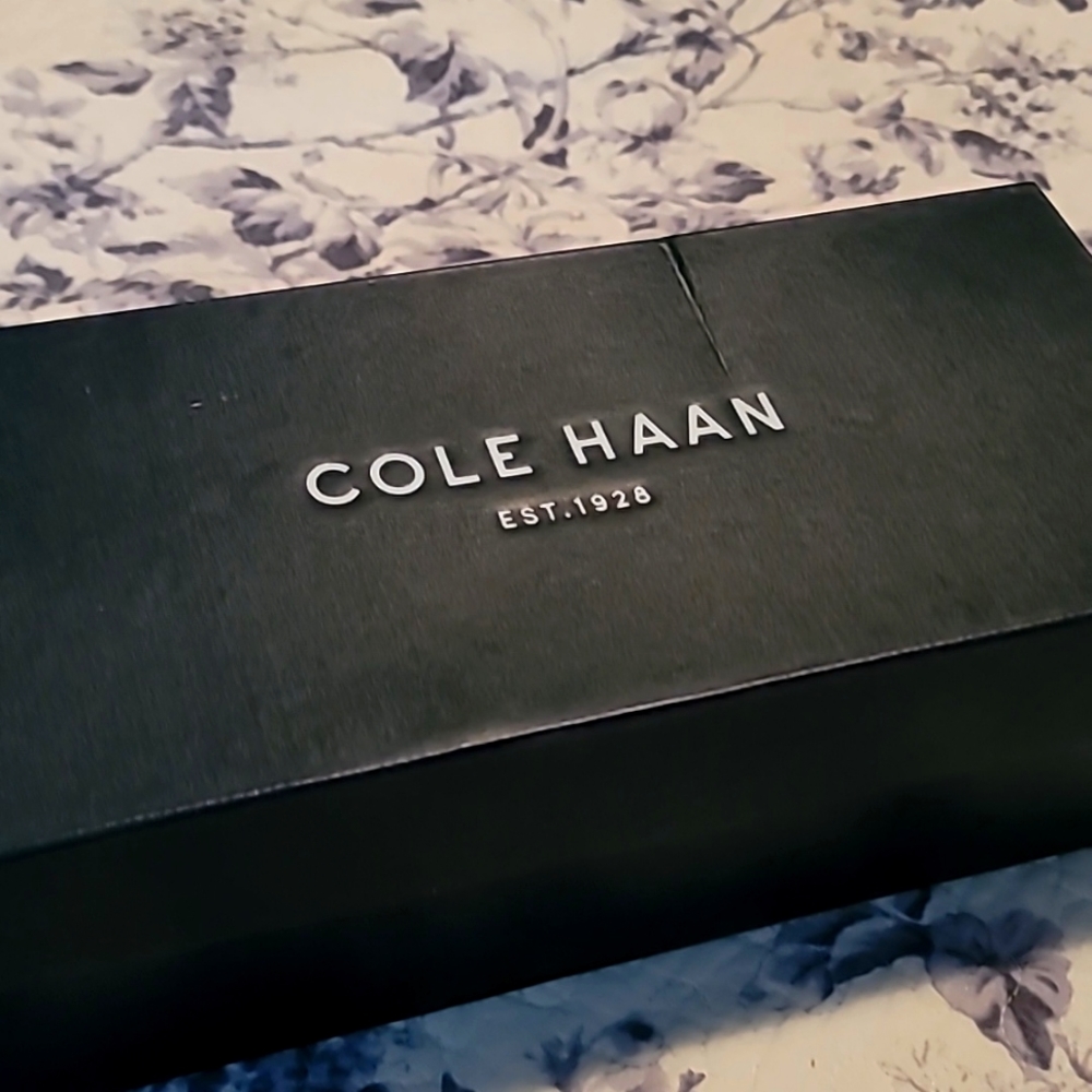 Cole Haan women Sandles